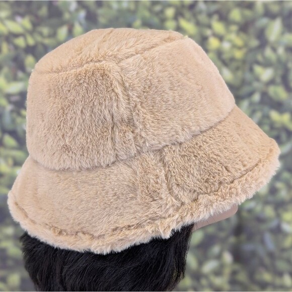 Faux Fur Bucket Hat - Picture 4 of 9